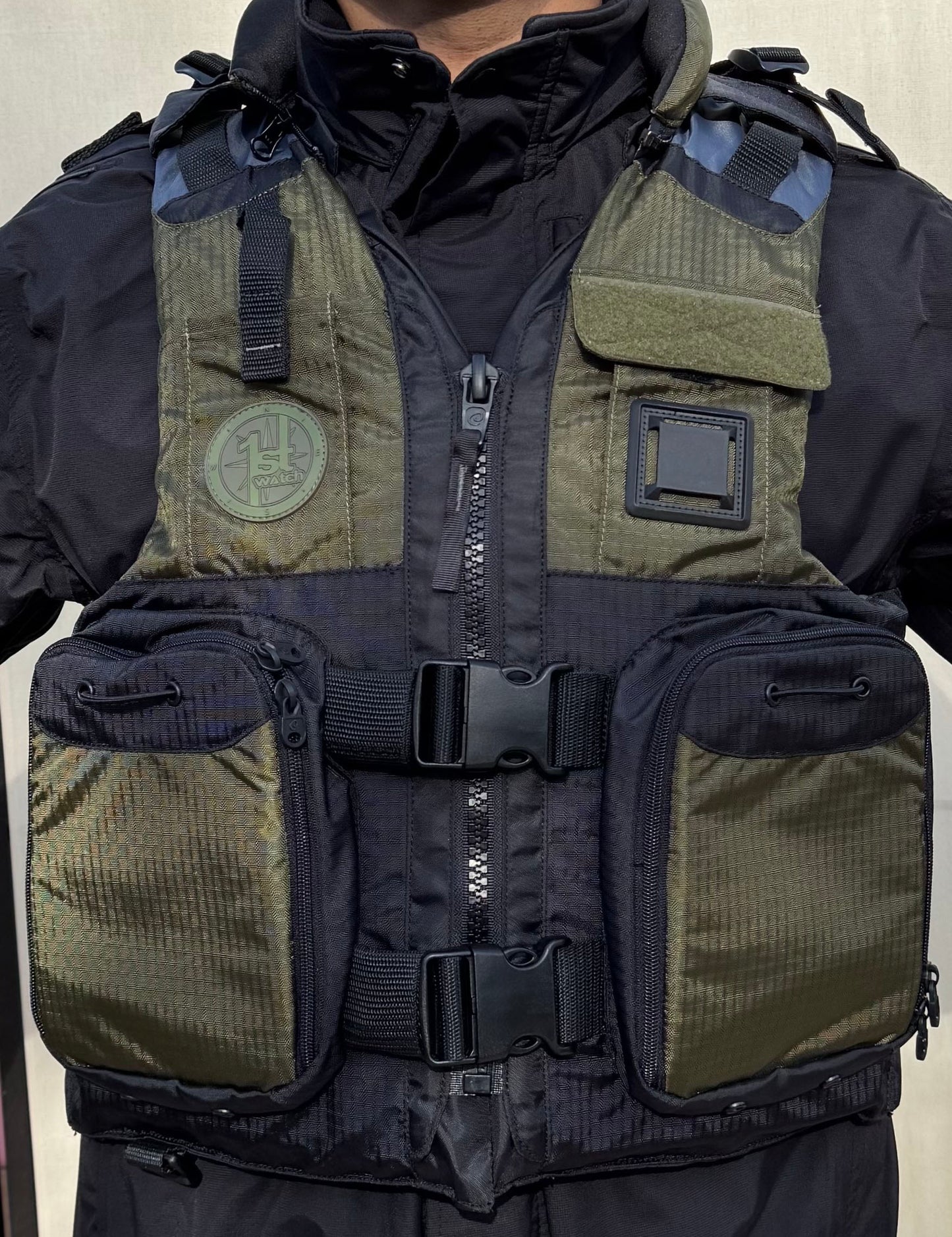 AV-800 - Four Pocket Flotation Vest